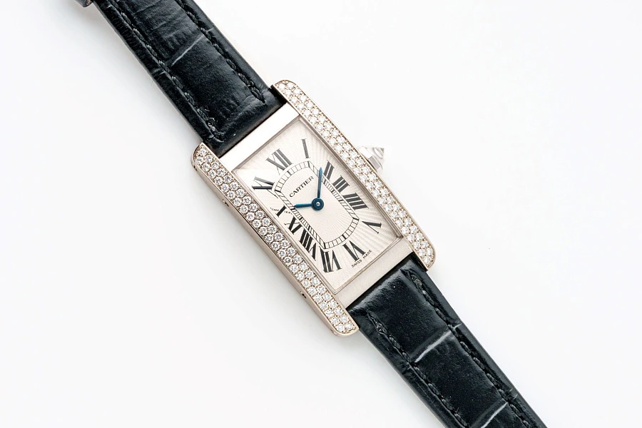 Tank Americaine Ref. 1713 in 18k White Gold