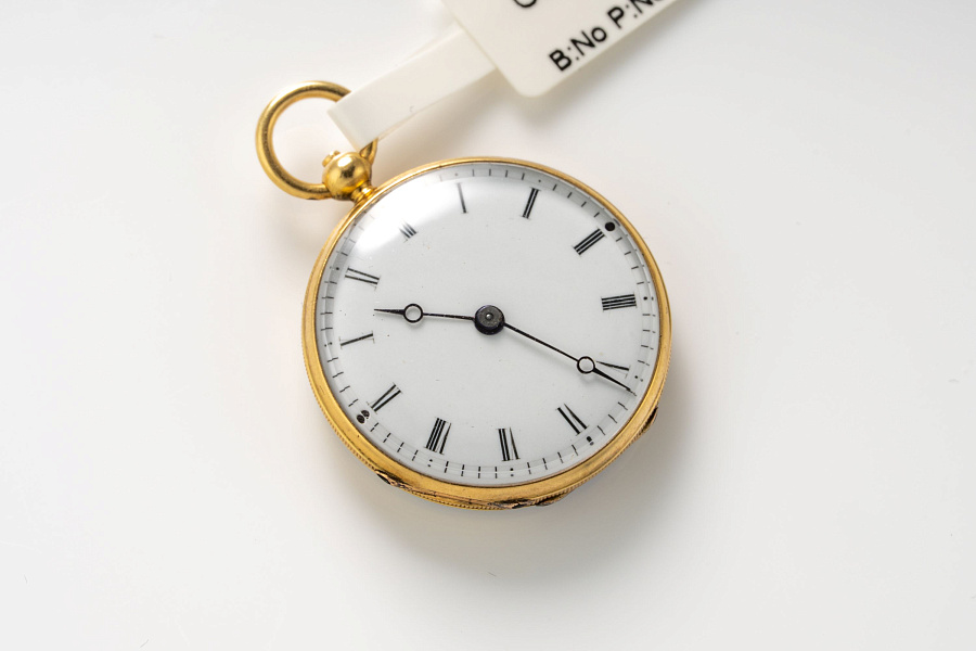 Miniature Pocket Watch in 18k Yellow Gold with Painted Enamel Caseback