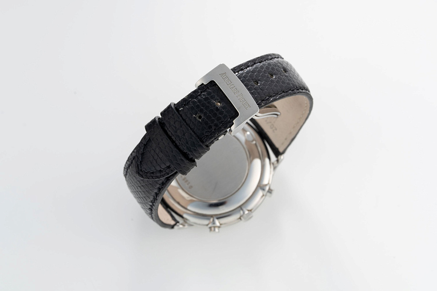 Huitième Chronograph Ref. 25644 in Stainless Steel