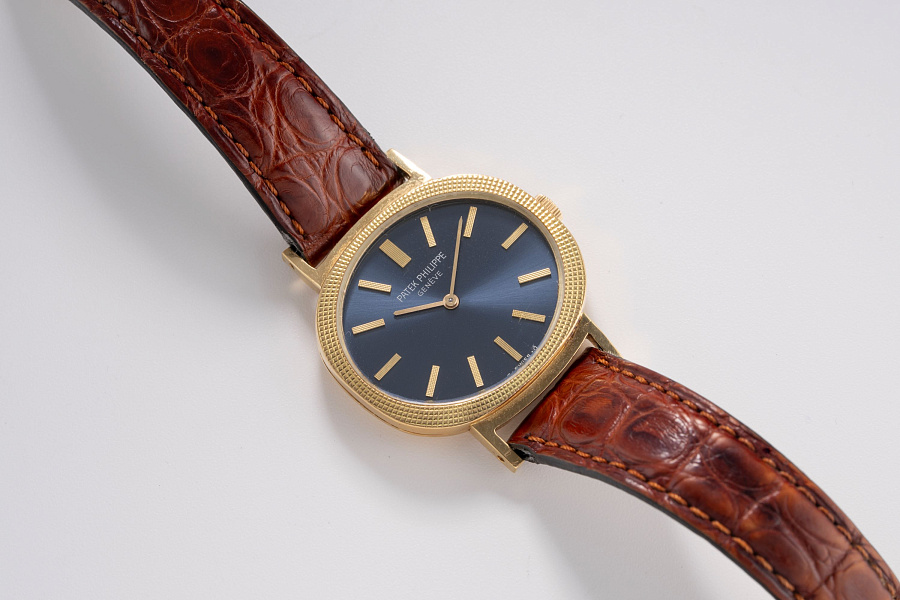 Ellipse Ref. 3581 in 18k Yellow Gold