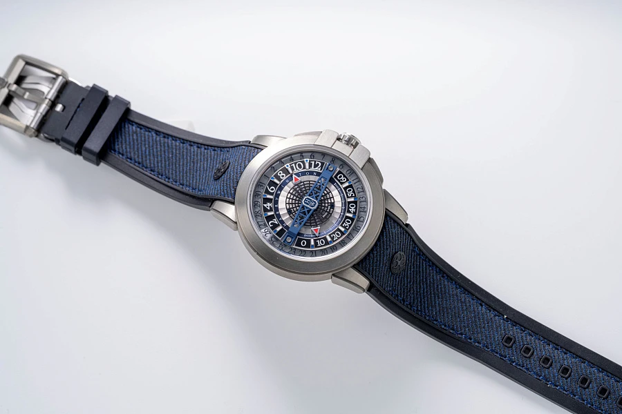 Retrograde Ref. OCEAHR42ZZ001 in Zalium