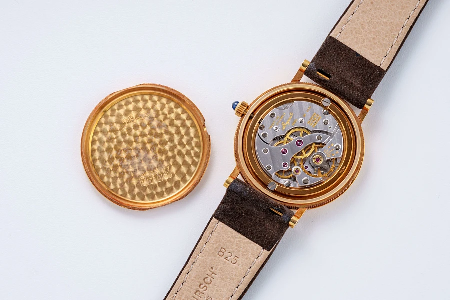 Classique in 18k Yellow Gold