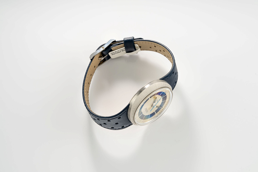 Genève Dynamic in Stainless Steel