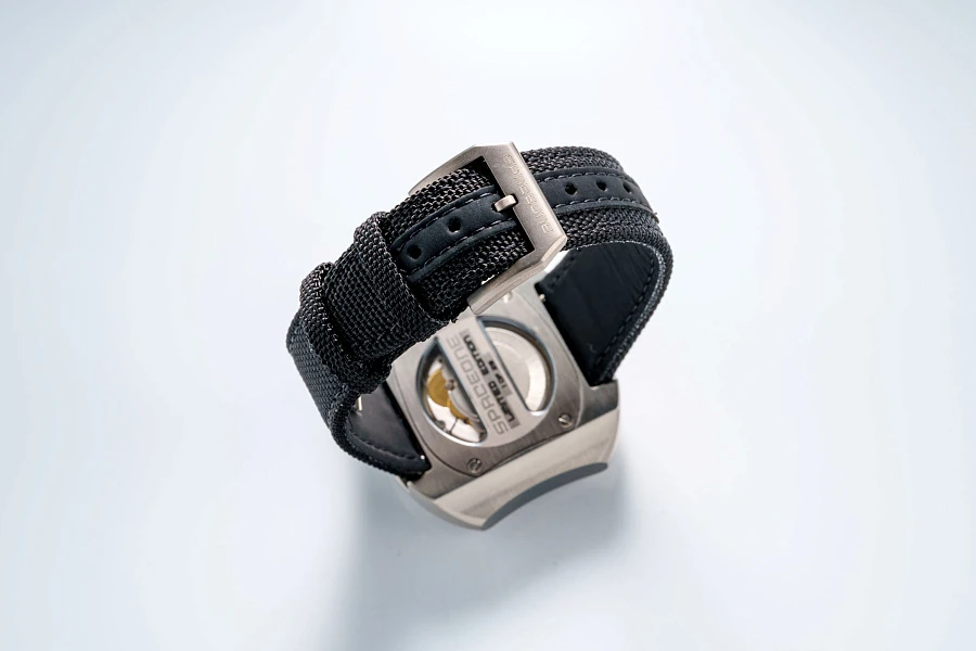 Jumping Hour Limited Edition in Stainless Steel