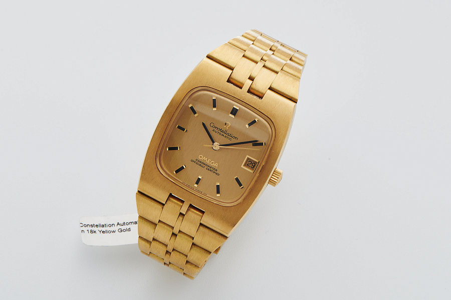 Constellation Automatic in 18k Yellow Gold