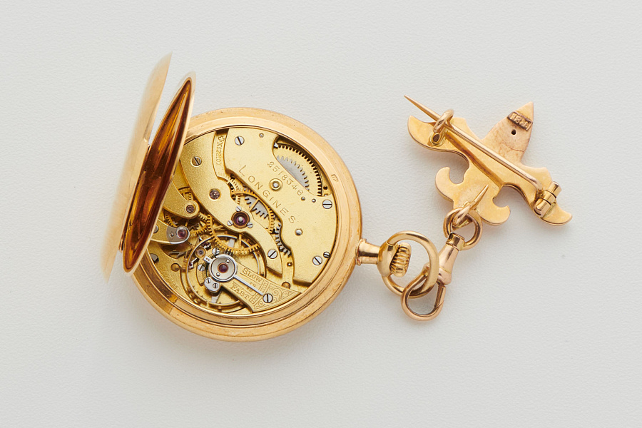 18K YG engine turned dial with blued breguet hands