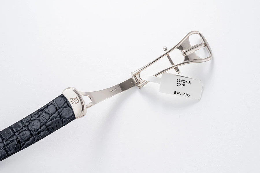 Quantième Perpetual Calendar Ref. 5557CA in 18k White and Yellow Gold