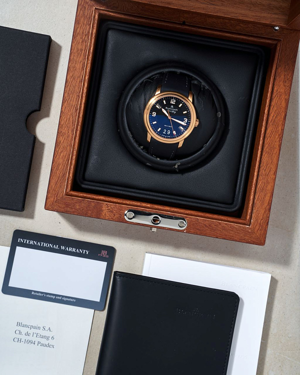 Léman Aqua Lung Big Date Rose Gold