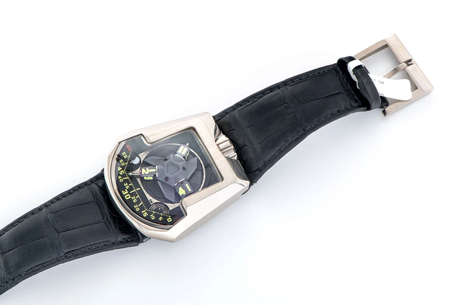 UR202 18K White Gold