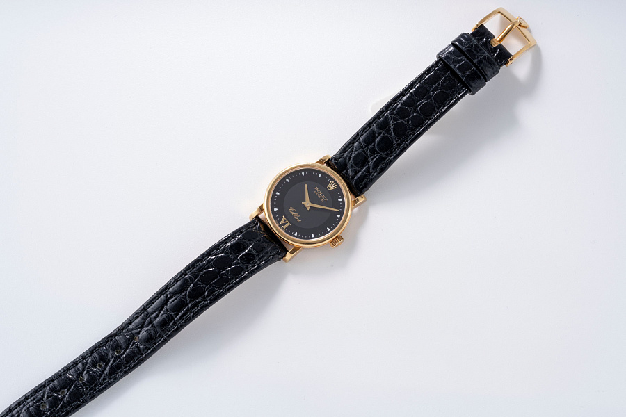 Cellini Ref. 6110 in 18k Yellow Gold