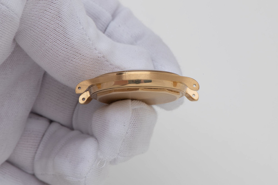 Calatrava in 18k Yellow Gold