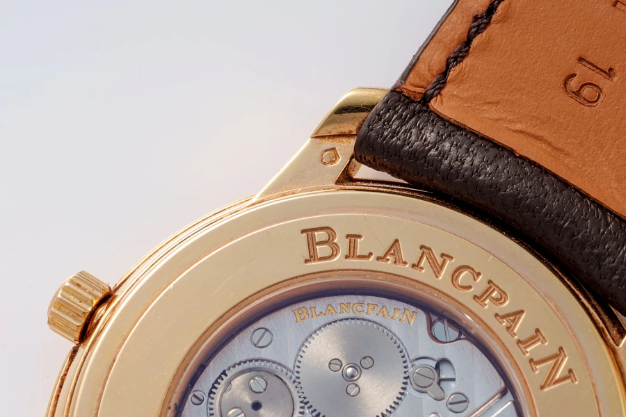 Villeret in 18k Yellow Gold