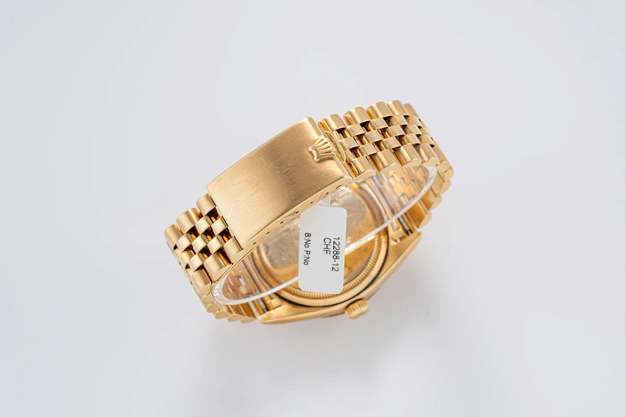 Turnograph Ref. 6309 in 18k Yellow Gold