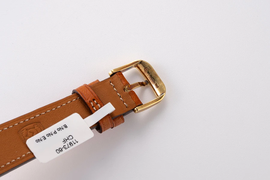 Quartz Dress Watch in 18k Yellow Gold