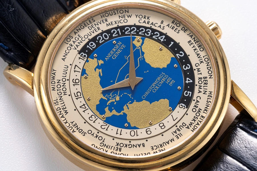 World Time in 18k Yellow Gold