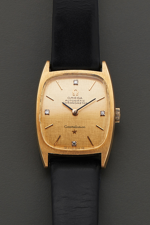 Constellation Chronometer in 18k Yellow Gold with Diamond Indices