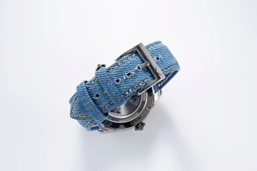 Wristmons 'Minion' in Titanium