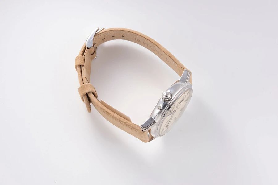 Patrimony Date Ref. 47200/1 in 18k White Gold