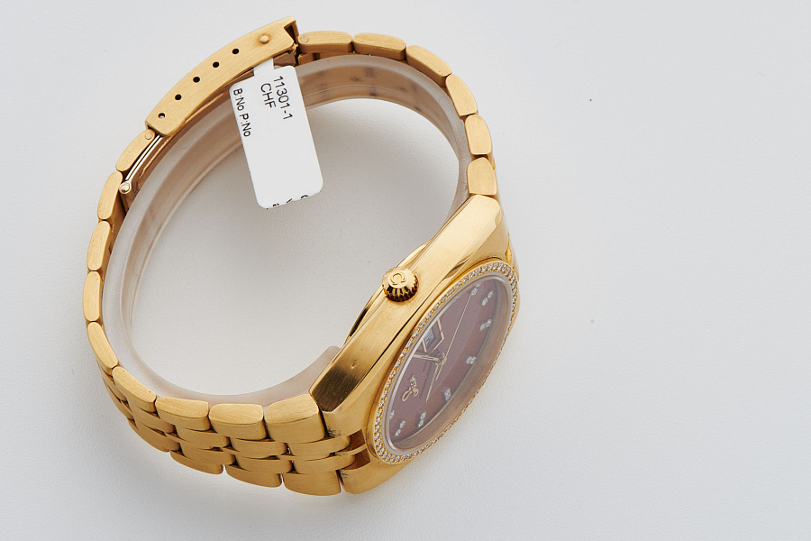 Constellation Day-Date Ref. 1680054 with Diamond Indices and Bezel in 18k Yellow Gold