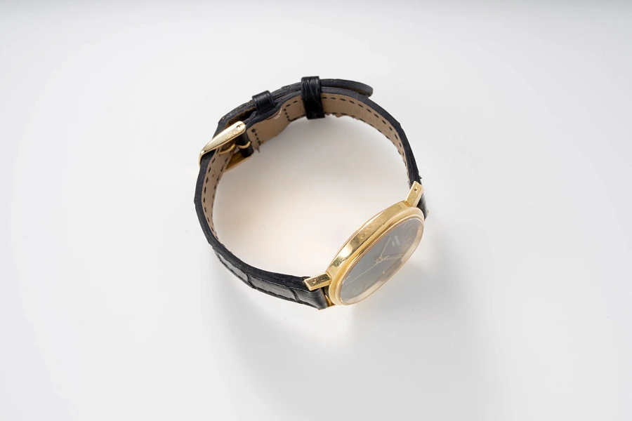 Ellipse Ref. 3586 in 18k Yellow Gold