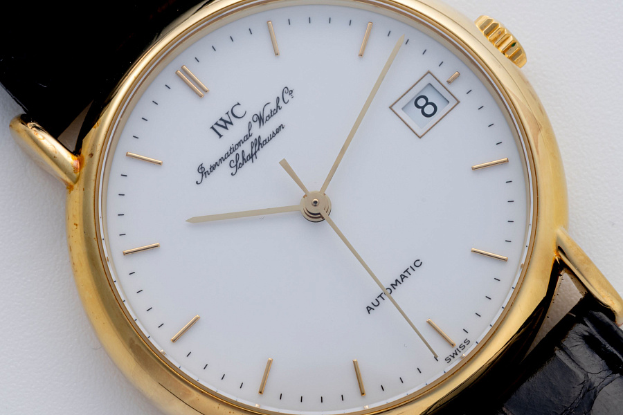 Portofino Ref. IW351301 in 18k Yellow Gold