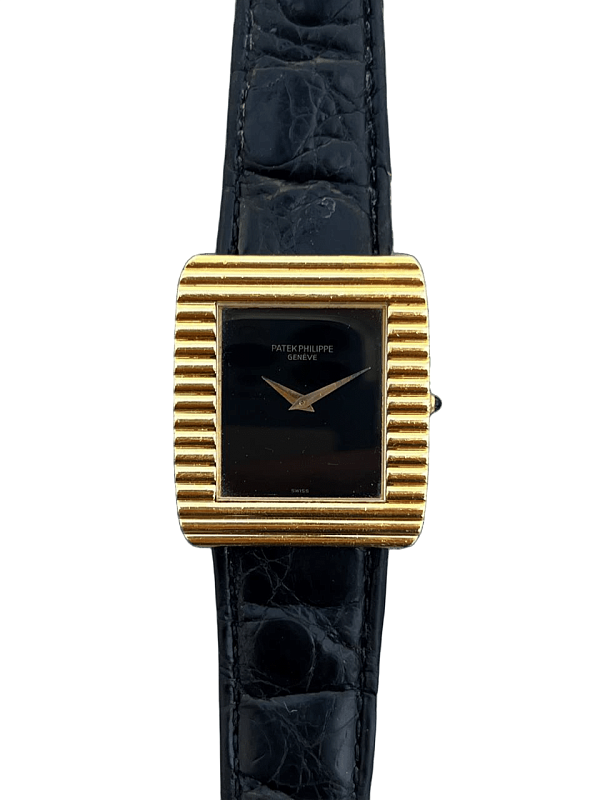 Vintage Rectangle 3633 in 18k Yellow Gold with Onyx Dial