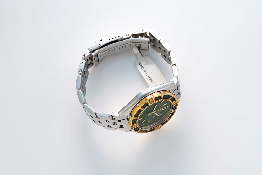 Ladies J-Class Quartz Diver Ref. D52065 in Stainless Steel