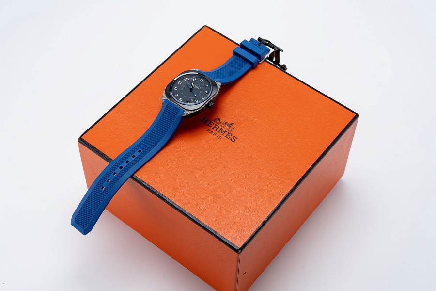 H08 Ref. SP1.746A in Forged Carbon