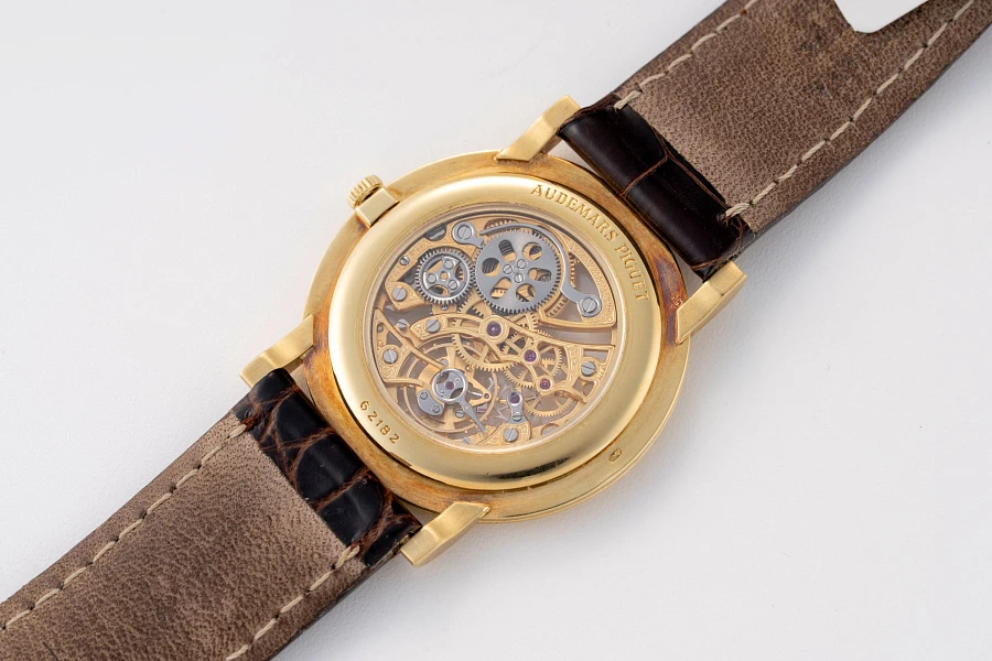 Classique Skeleton Ref. 5214BA in 18k Yellow Gold
