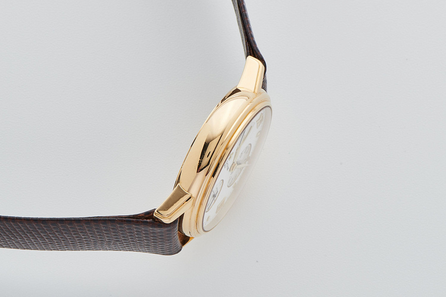 Patrimony Power Reserve in 18k Yellow Gold