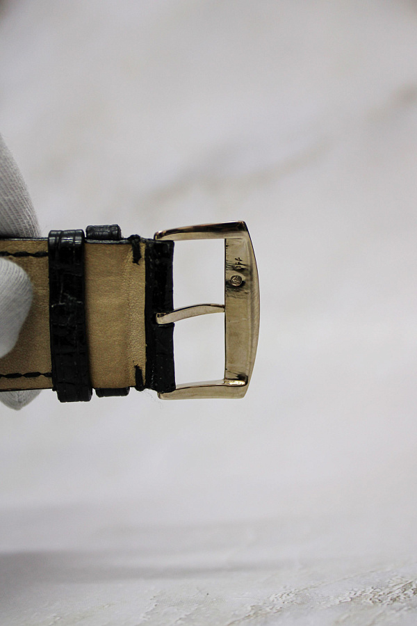 Long Island Master Calendar White Gold