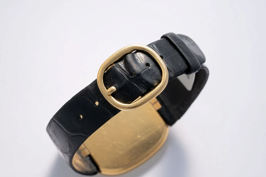 Ellipse Ref. 3738/100 in 18k Yellow Gold