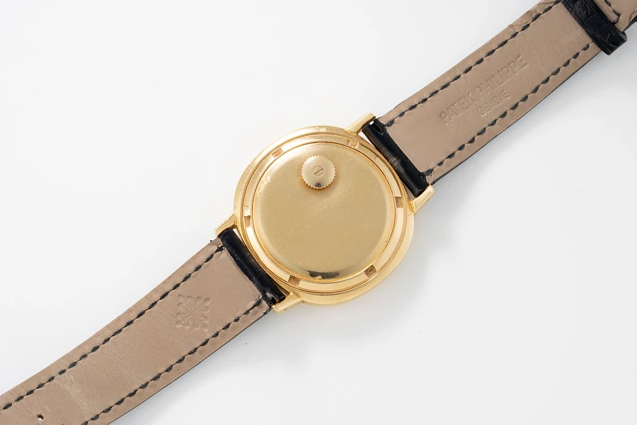 Ellipse Ref. 3586 in 18k Yellow Gold