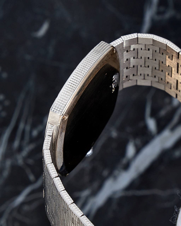 Vintage White Gold Automatic