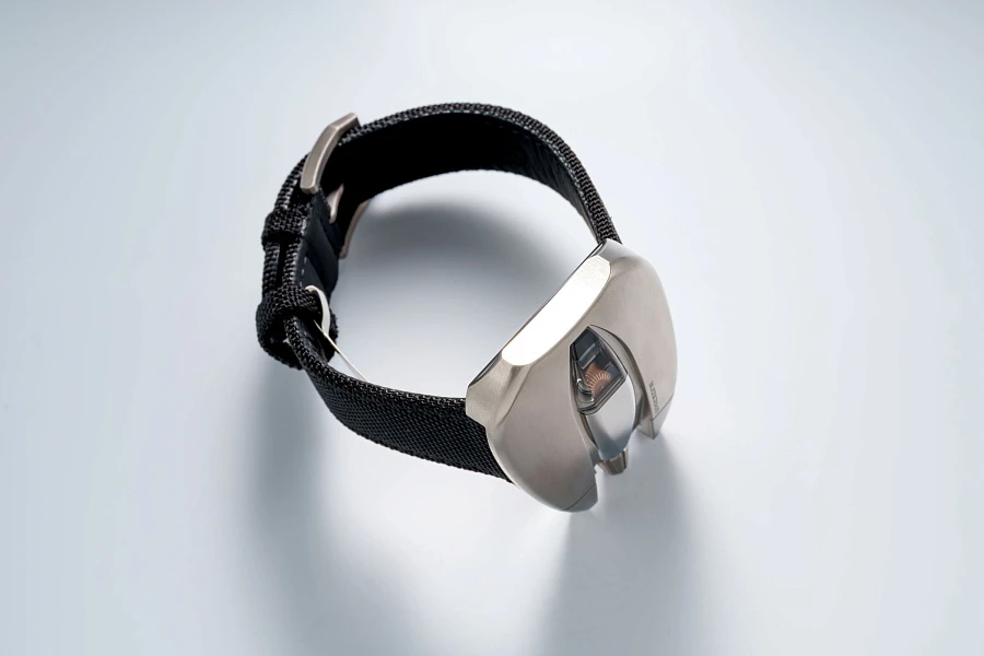 Jumping Hour Limited Edition in Stainless Steel