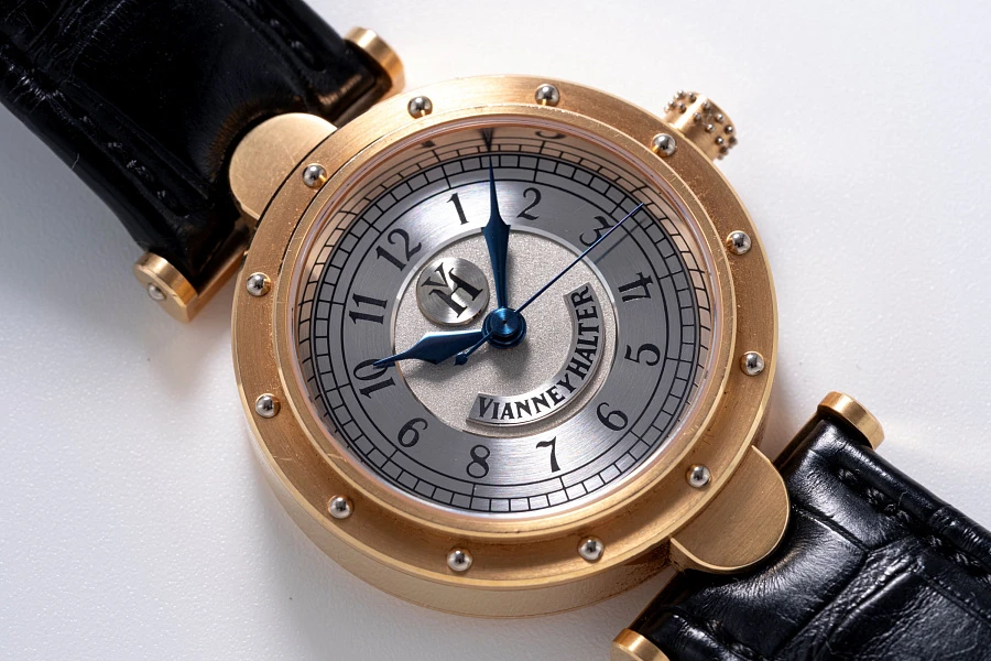 Classic in 18k Rose Gold