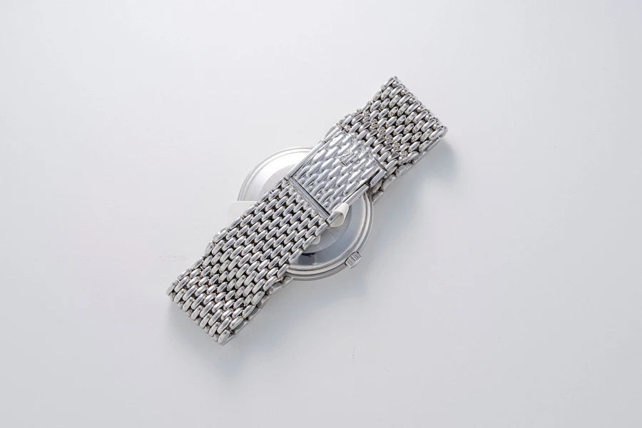 Classic Calendar Ref. 25589 in 18k White Gold
