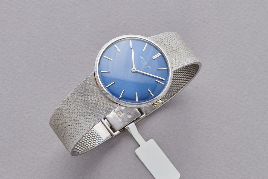 Calatrava in 18K White Gold