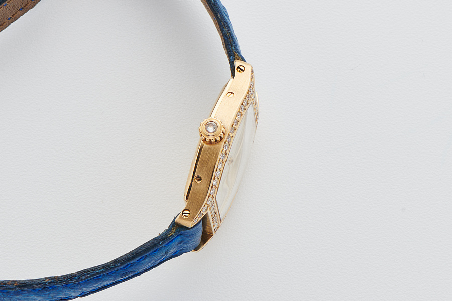 Mini Tortue with Mother of Pearl 'Sunrise Dial' in 18k Yellow Gold