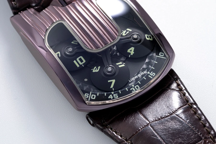 UR-103.08 TIALN with Satellite Hour Display