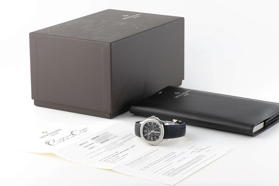 Aquanaut Travel Time Ref. 5164A-001 in Stainless Steel