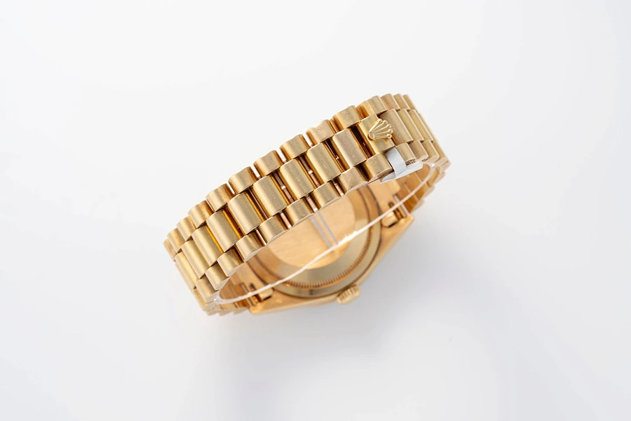 Diamonds and Rubies String Dial Day-Date Ref. 18378 in 18k Yellow Gold