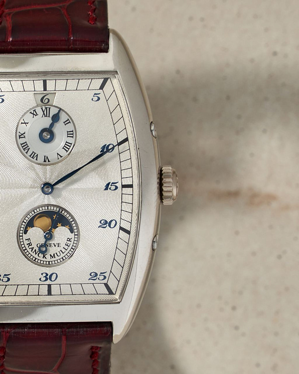 Cintree Curvex Double Heure Sautante Phase de Lune Platinum Manual Wind