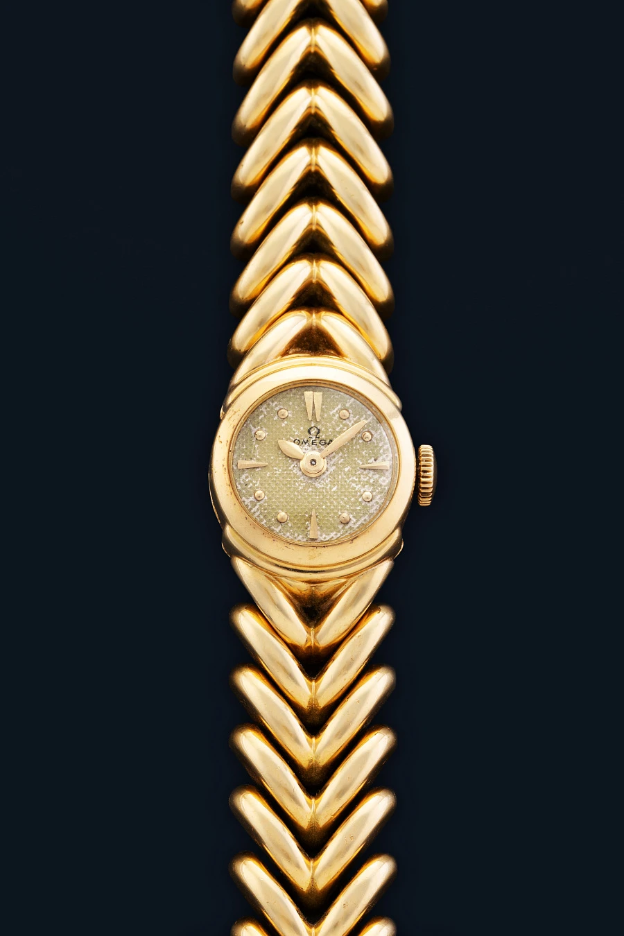 Ladies Watch Ref. 7001 in 18k Yellow Gold