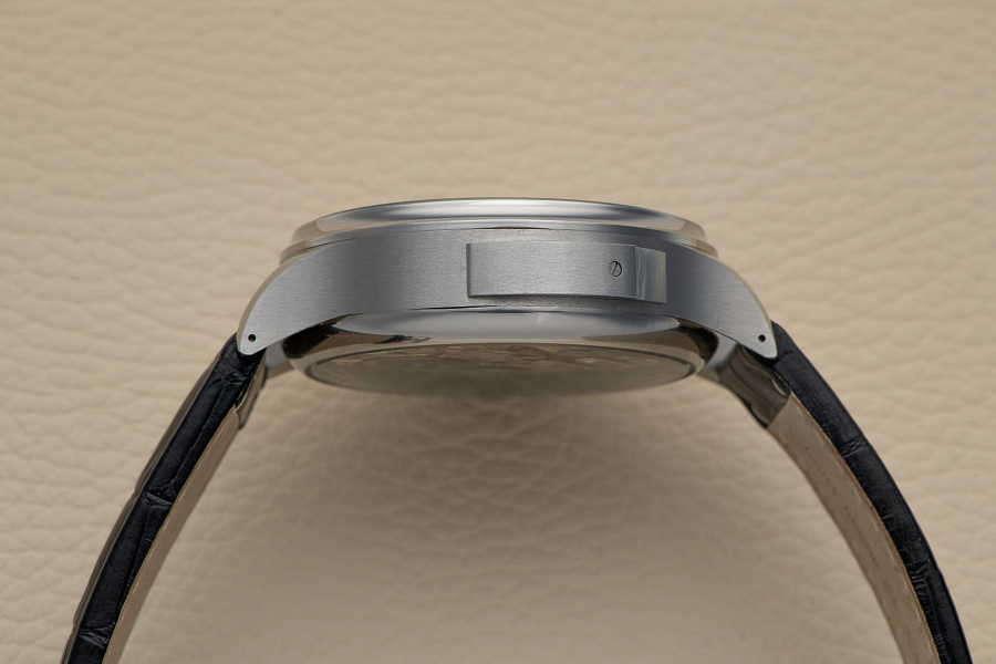 Jaquemarts Minute-Repeater Wristwatch