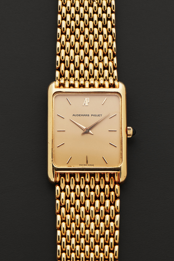 Tank in 18k Yellow Gold