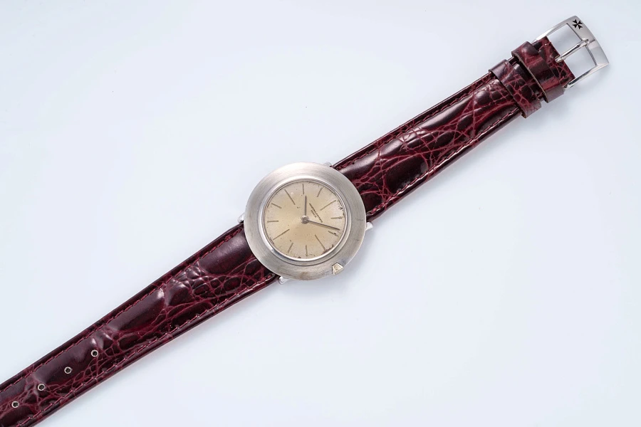 Disco Volante Ref. 6376 in 18k White Gold