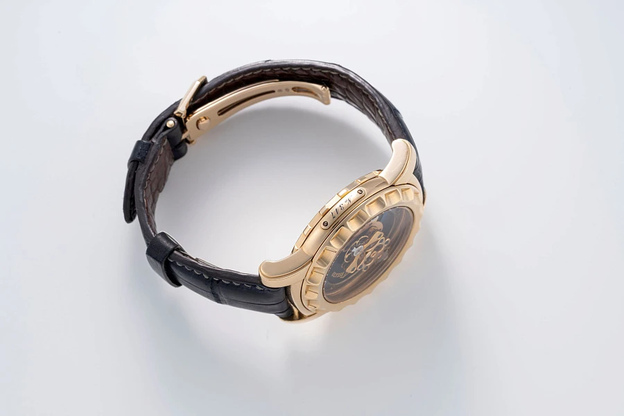 Freak Ref. 016-88 in 18k Rose Gold