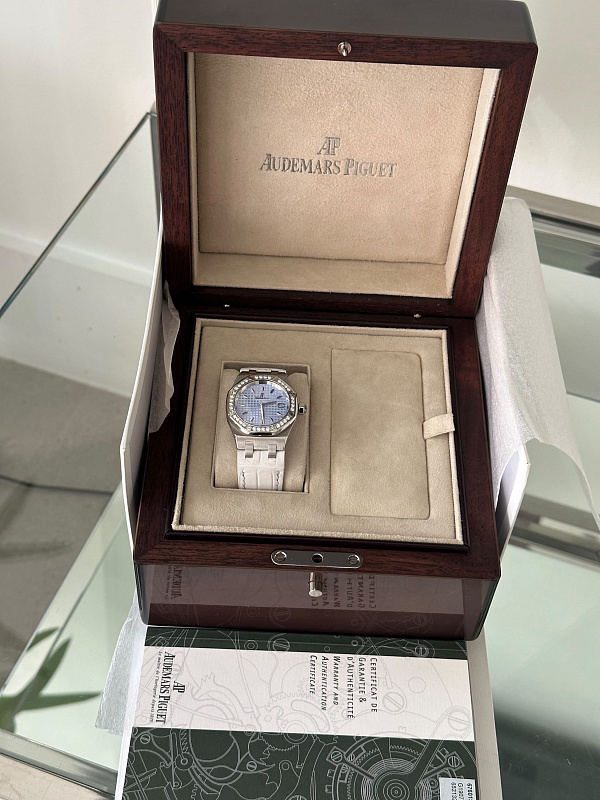 Royal Oak Lady Diamond Bezel