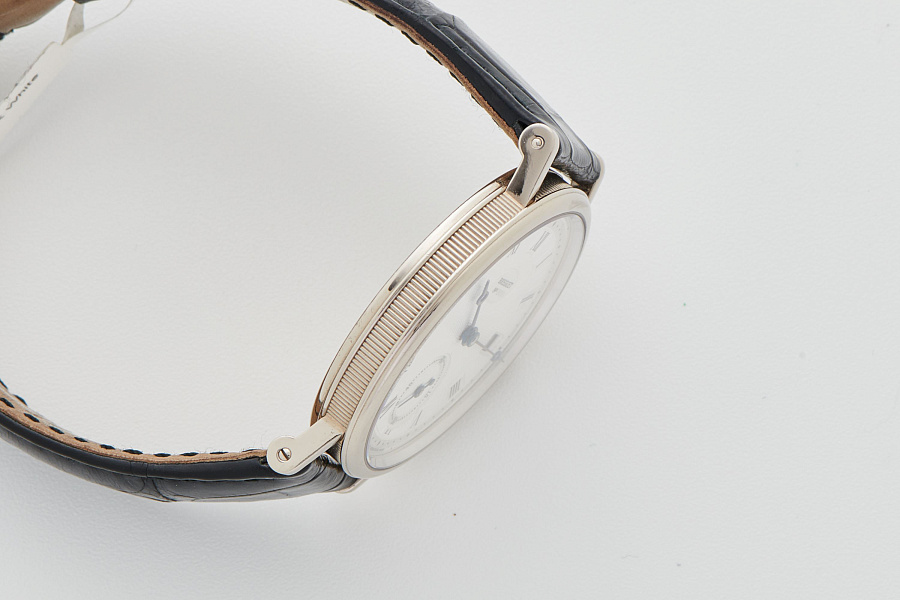 Classique in 18k White Gold